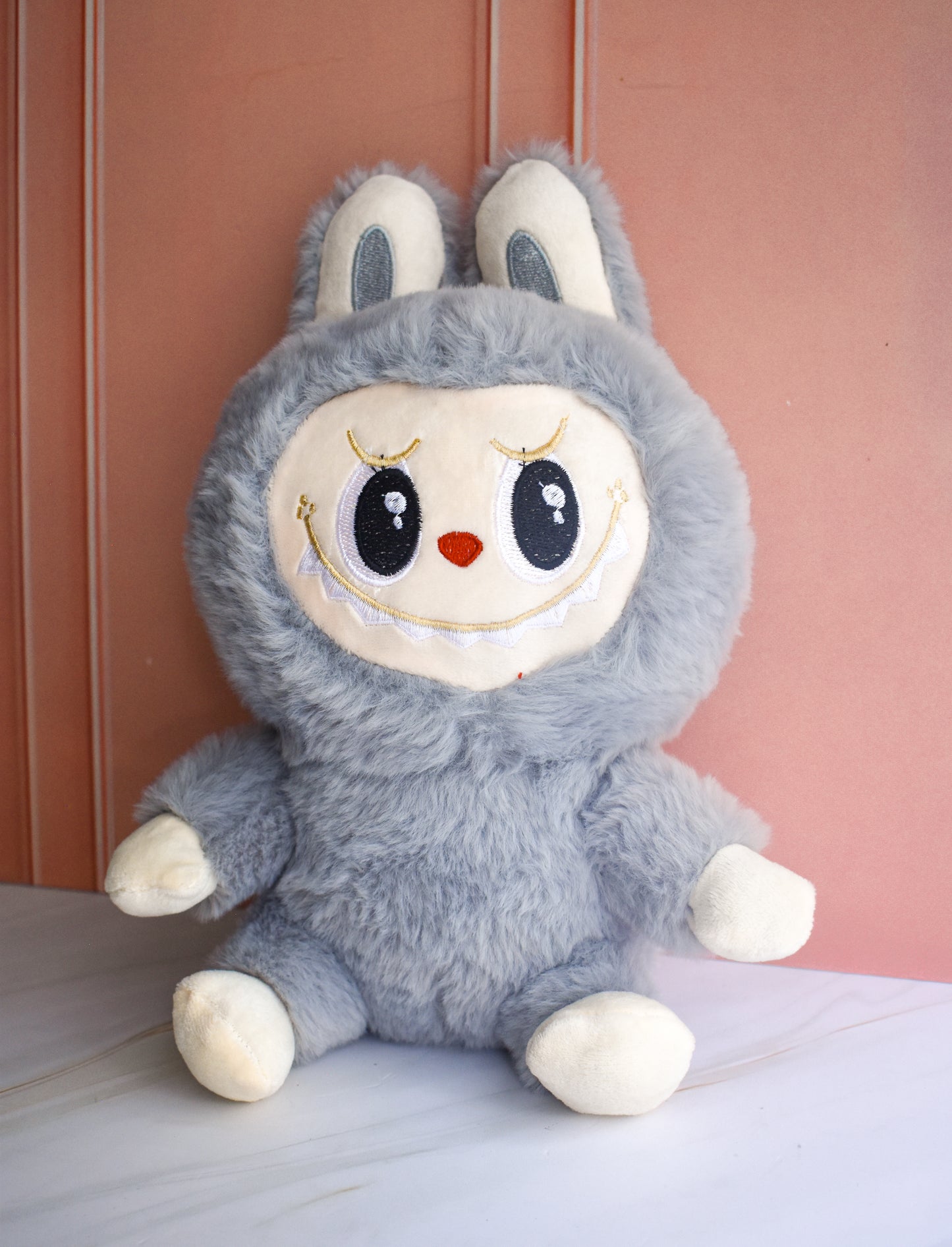 LABUBU DE PELUCHE