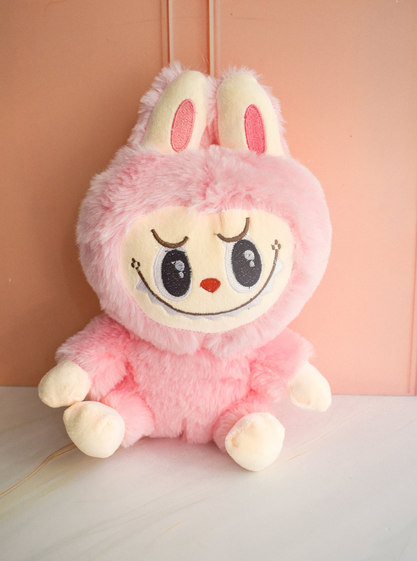 LABUBU DE PELUCHE