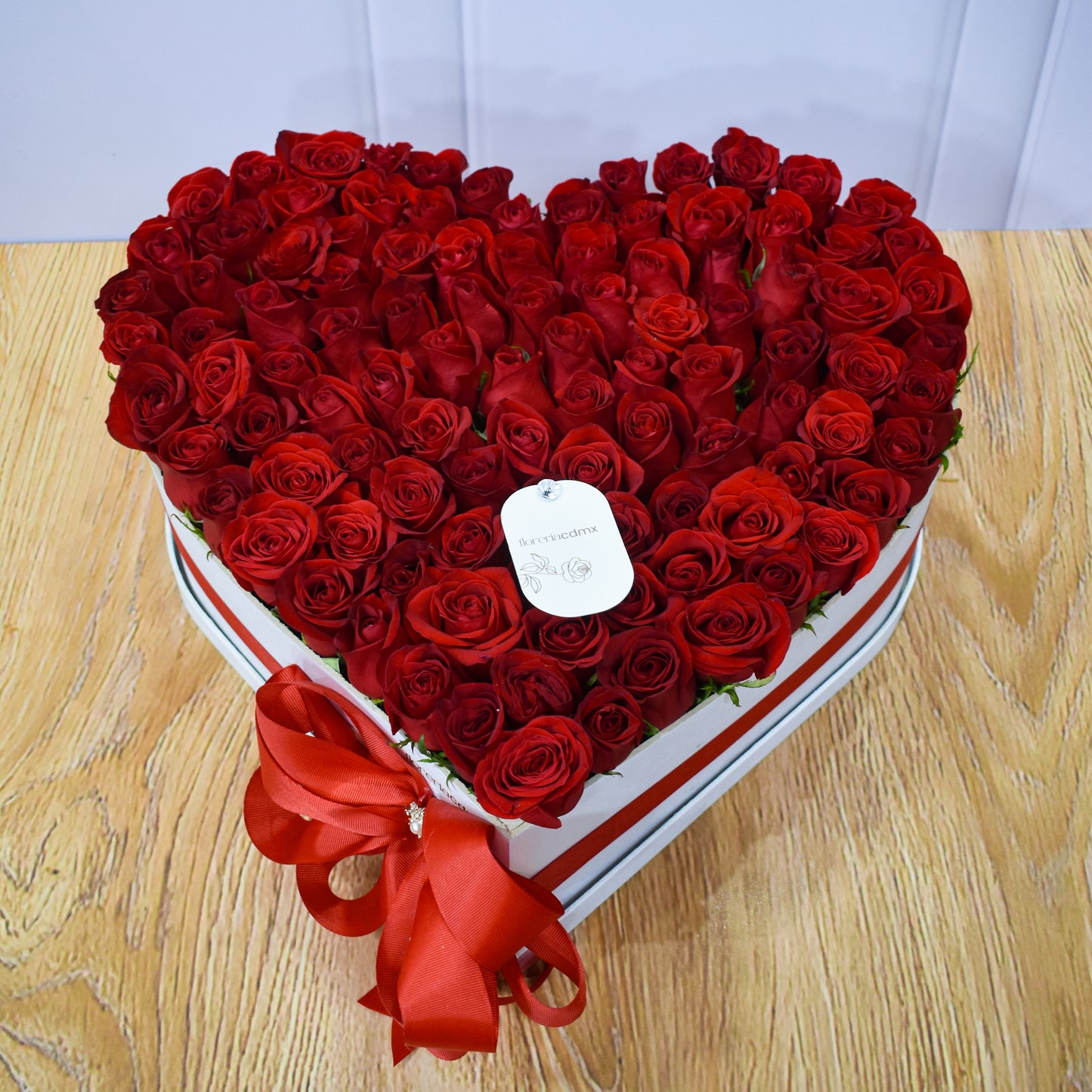 CORAZÓN DE 100 ROSAS