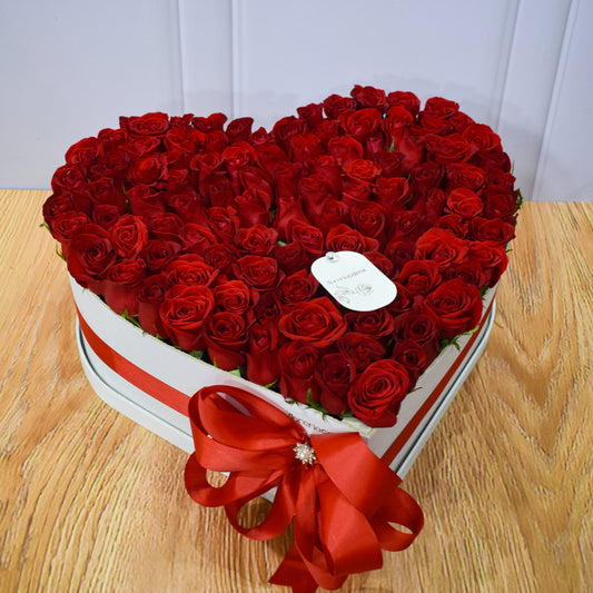 CORAZÓN DE 100 ROSAS