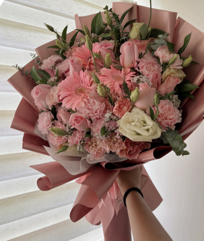 Pinky bouquet