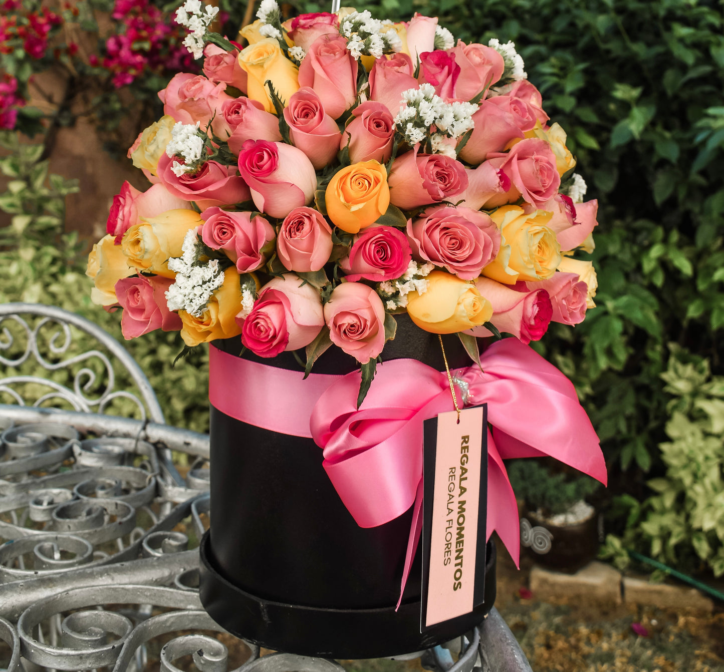 ESFERA DE 100 ROSAS PRIMAVERA