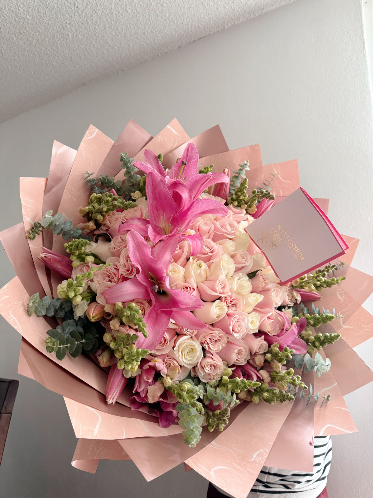 BLOOMY