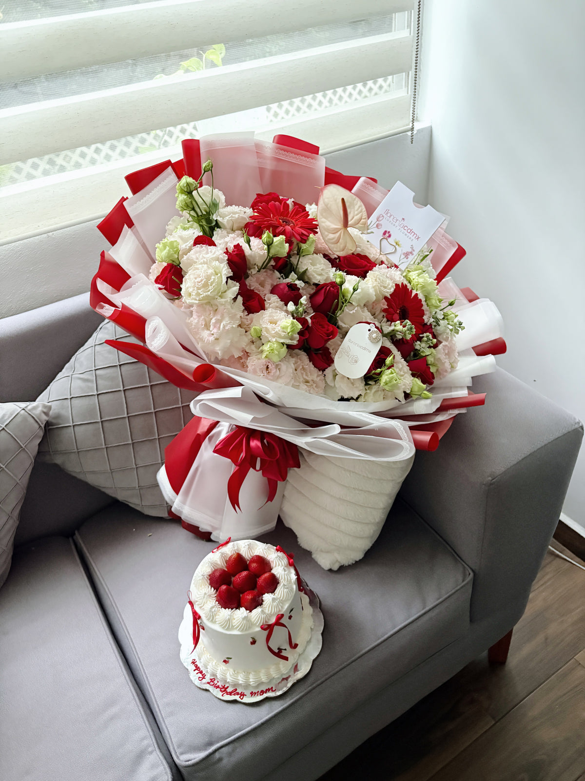 RED BOUQUET