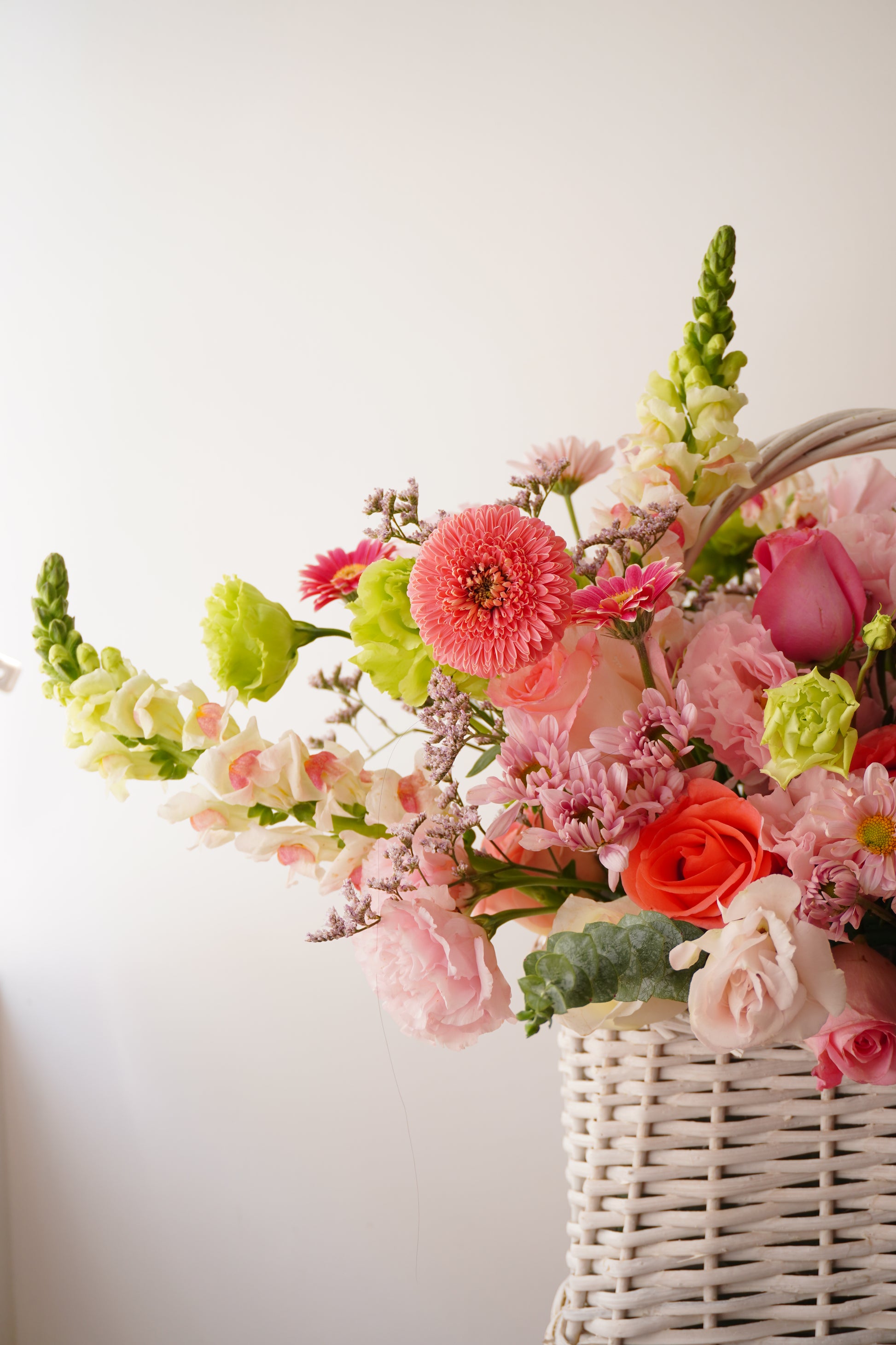 Canasta floral estilo coreana en tonos pastel