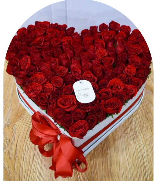 Corazón de 100 rosas